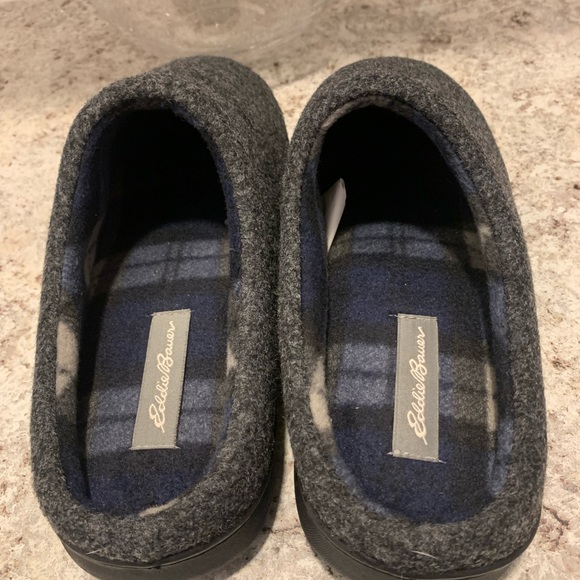 Eddie Bauer slippers size 8 - Picture 5 of 7